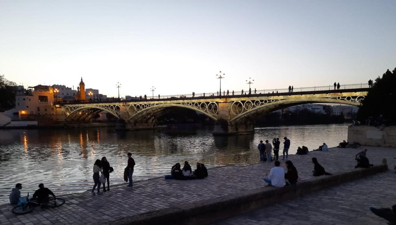 El Reloj Del Viajero Lägenhet Sevilla Exteriör bild